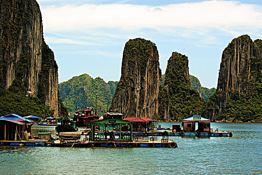 lô gan miền bắc